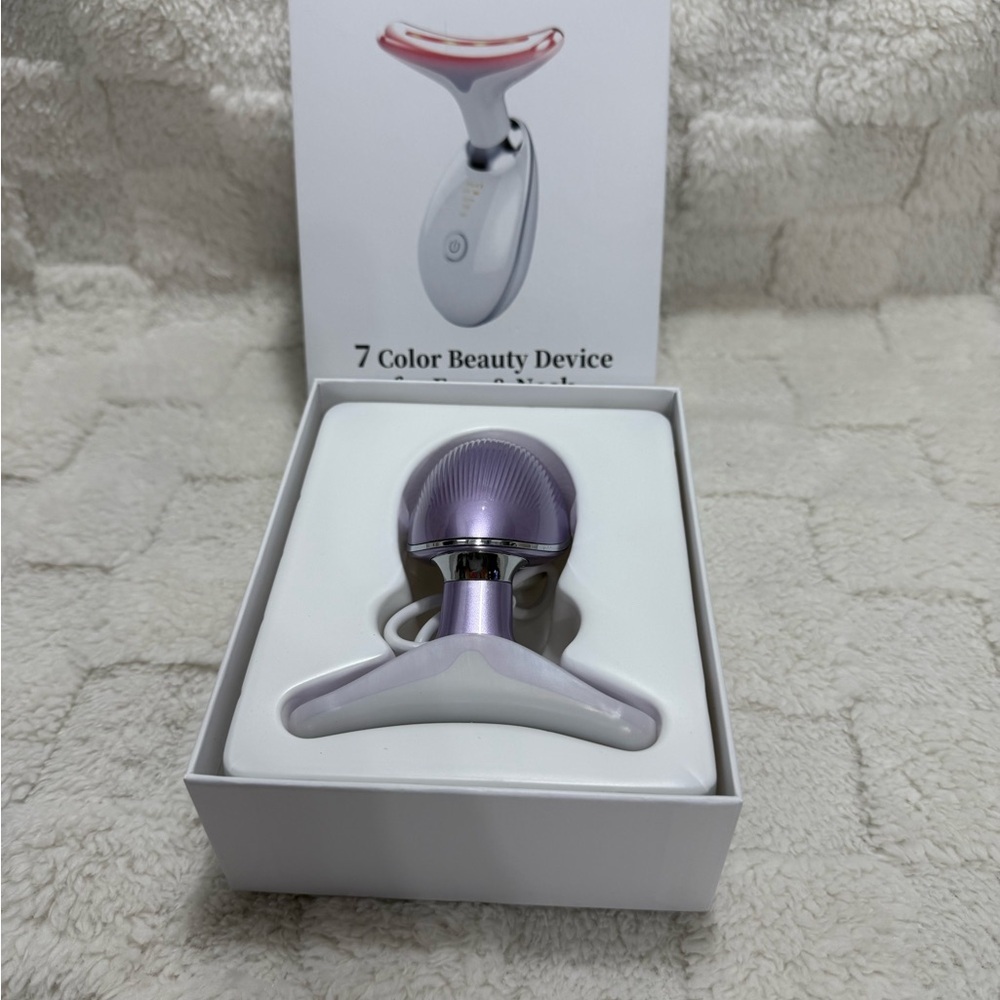 7 Color LED Beauty Device for Face & Neck | Skin Care Tool | New in Box - Picture 3 of 3